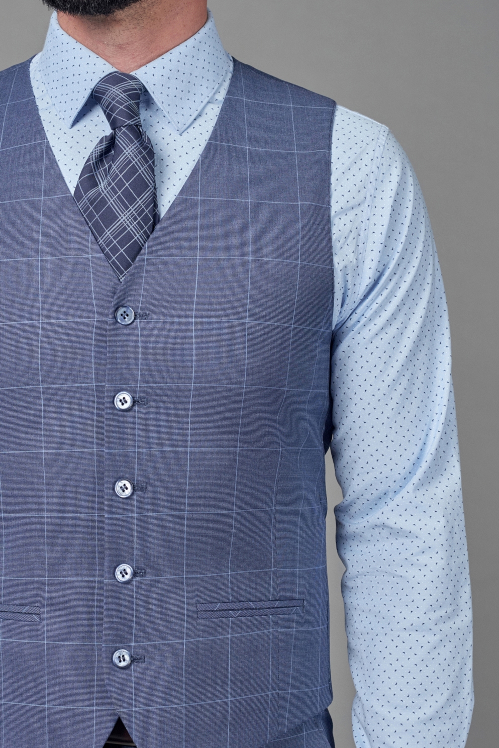 Костюмный однобортный жилет в тонкую клетку