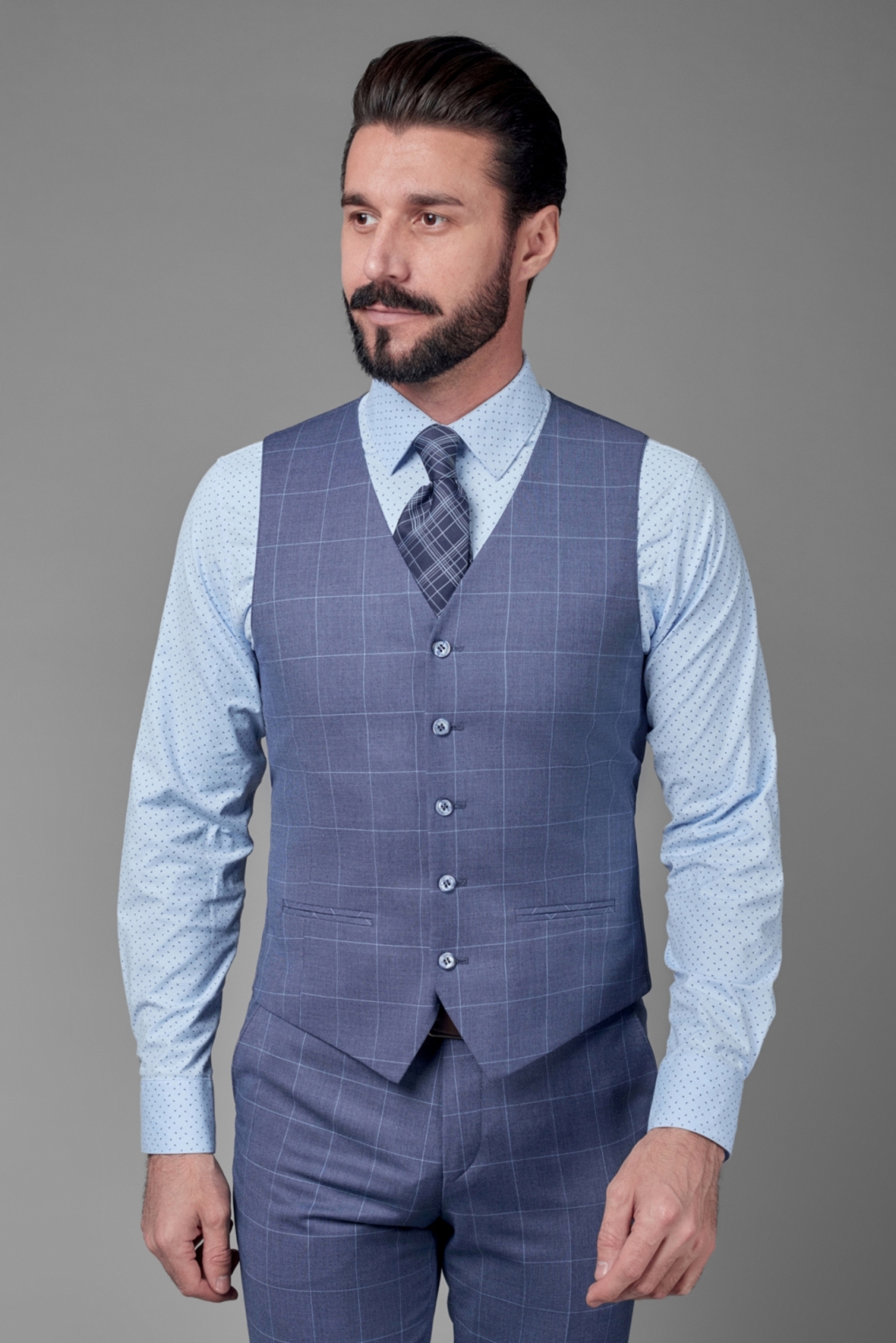 Костюмный однобортный жилет в тонкую клетку