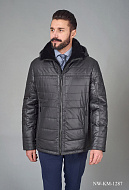 Черная куртка со строчкой